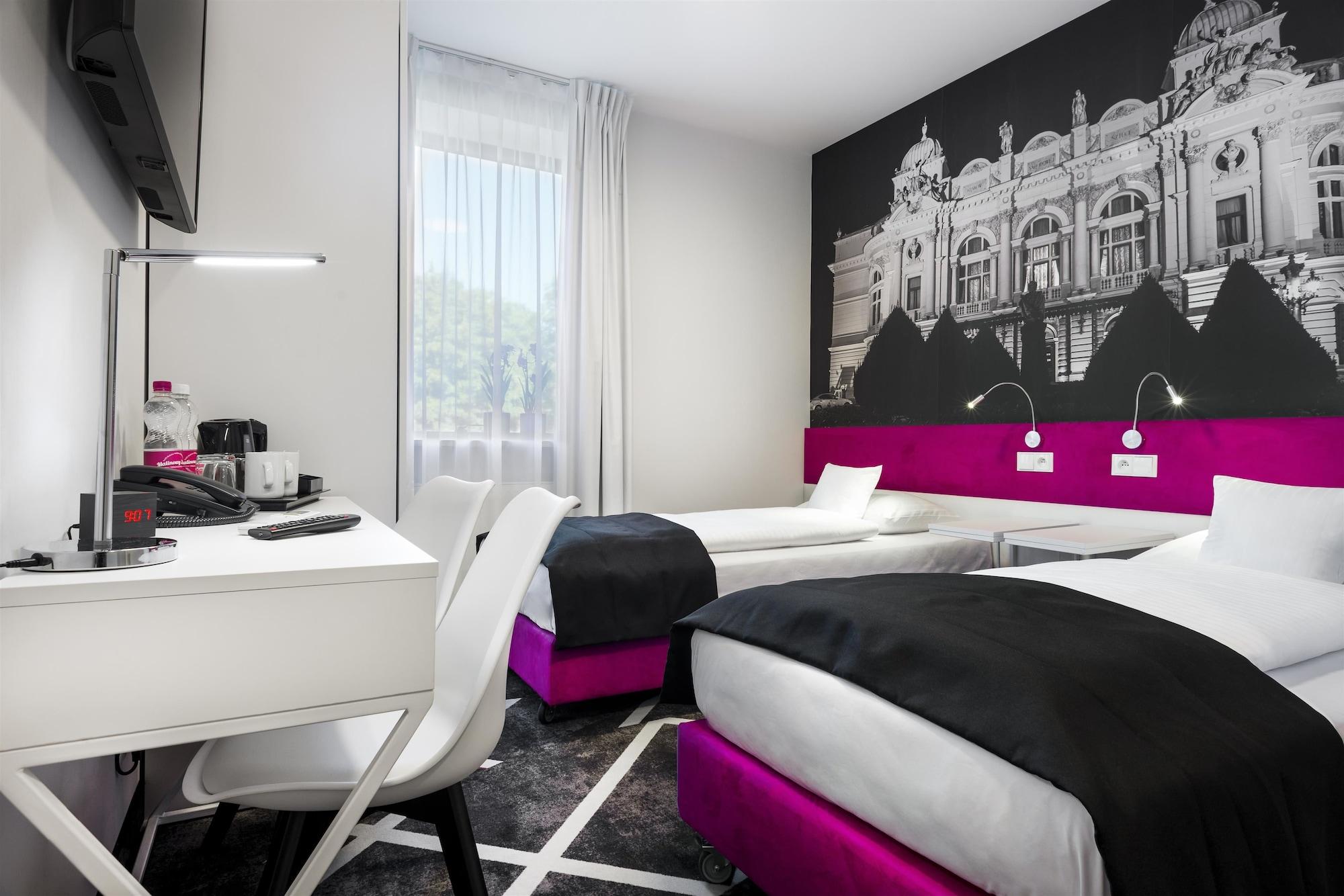 Best Western Plus Krakow Old Town Exterior photo