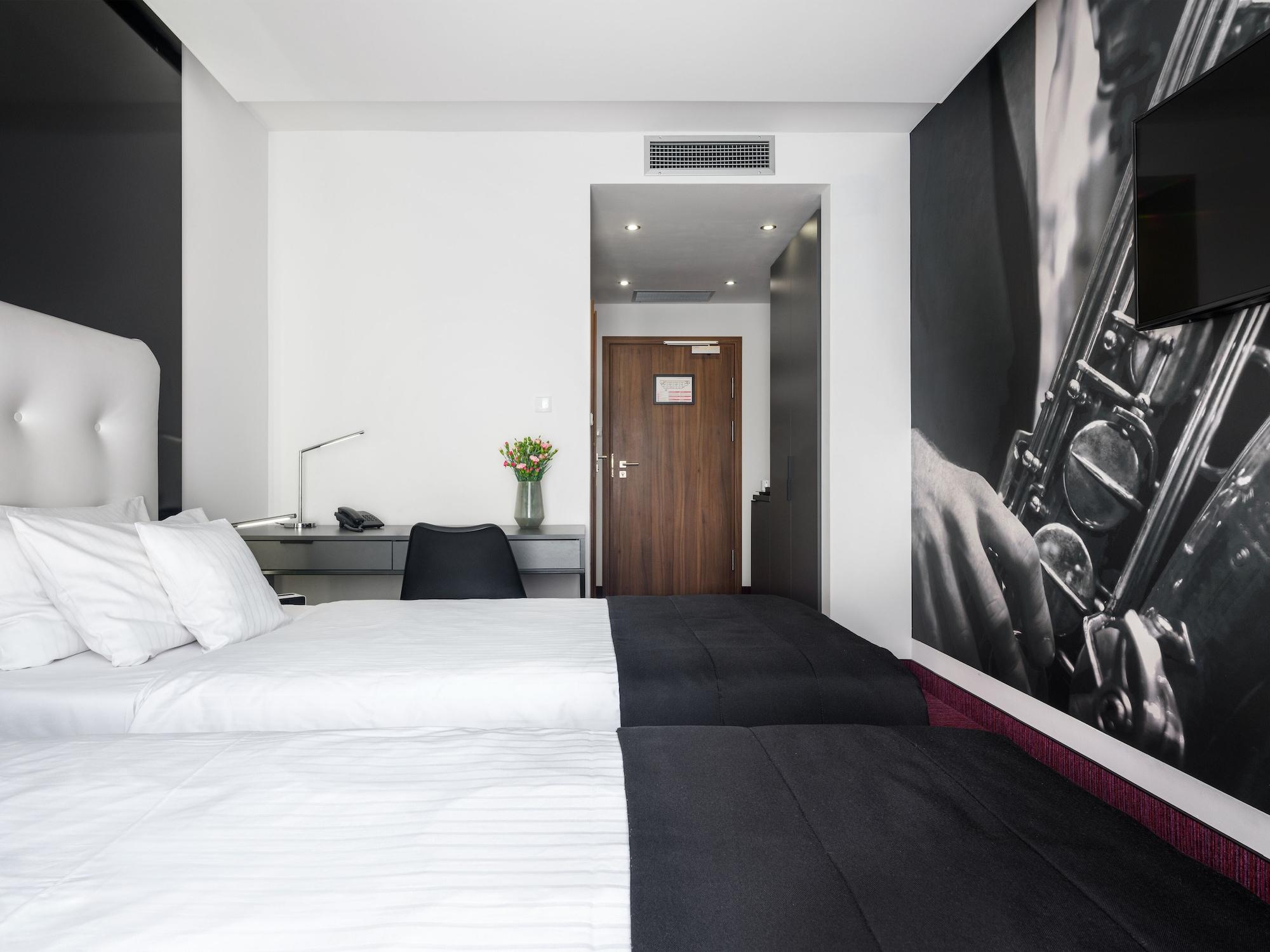 Best Western Plus Krakow Old Town Exterior photo