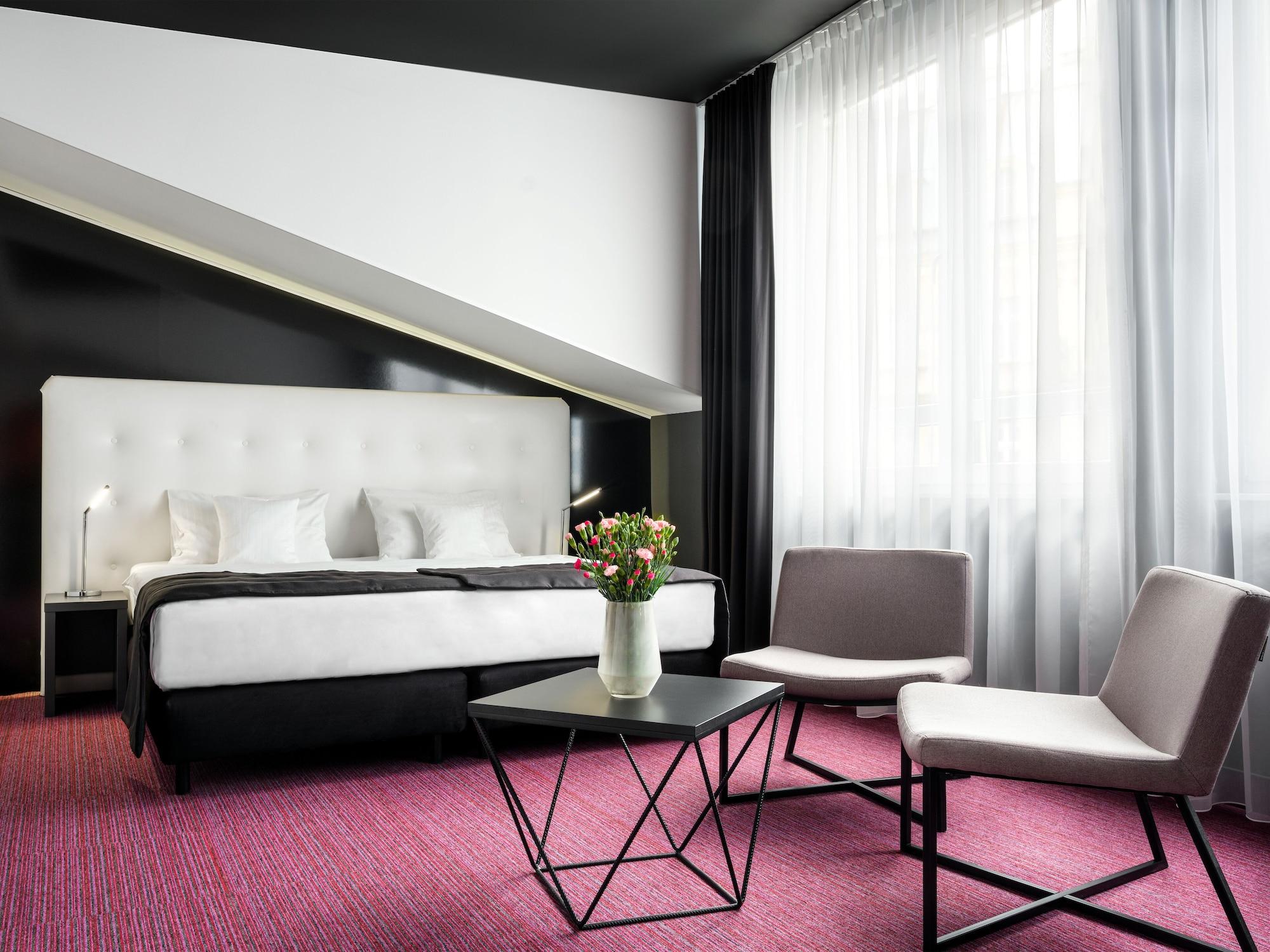 Best Western Plus Krakow Old Town Exterior photo