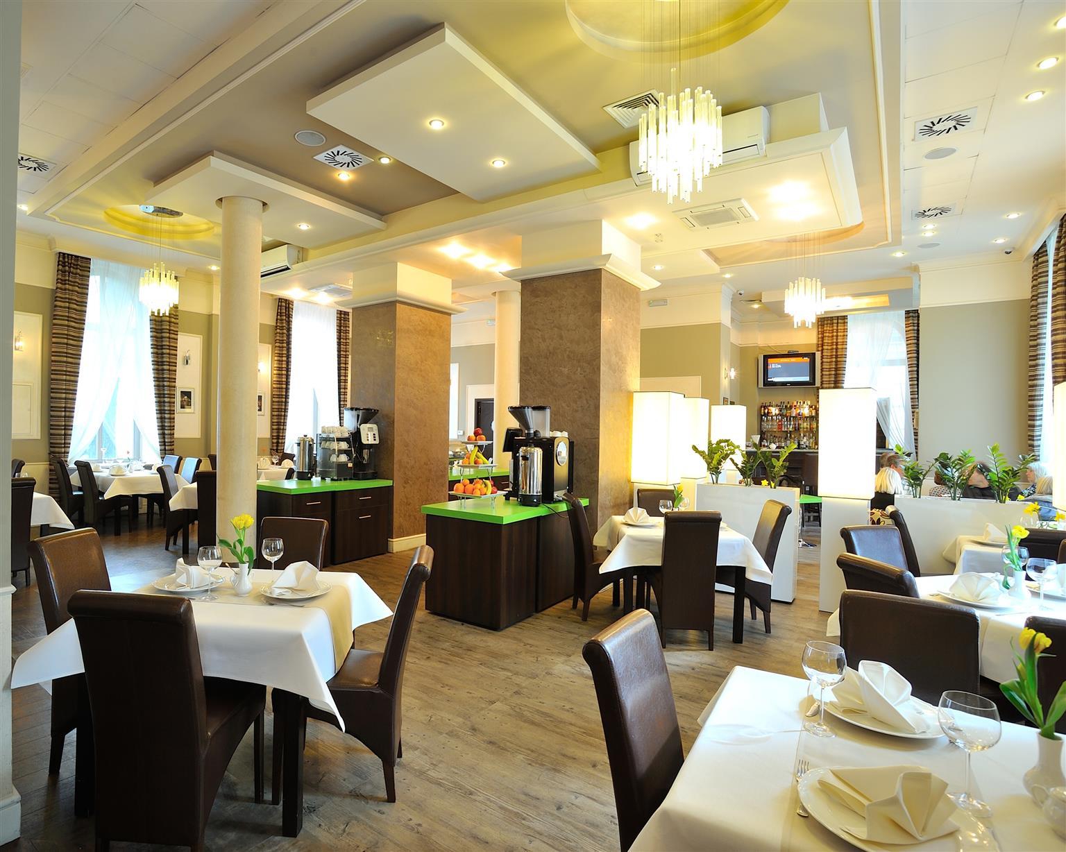 Best Western Plus Krakow Old Town Exterior photo