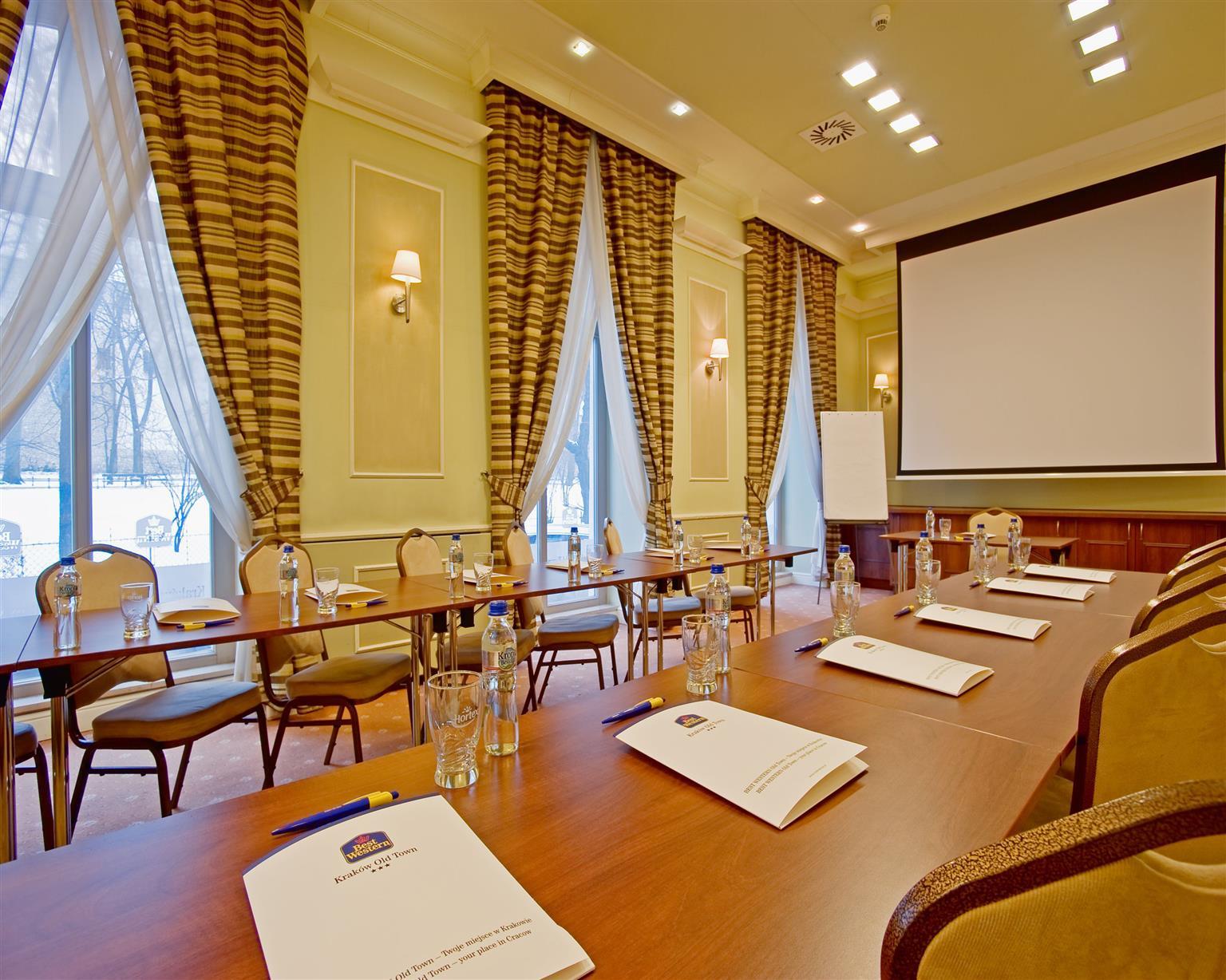 Best Western Plus Krakow Old Town Exterior photo